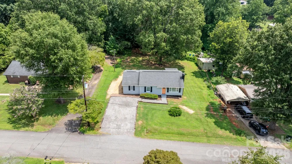 12 Ruth Avenue Newton, NC 28658