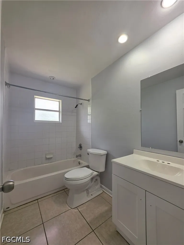 Sago Avenue Fort Myers, FL 33907