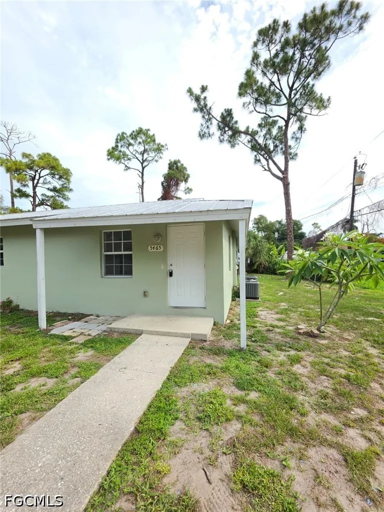 Sago Avenue Fort Myers, FL 33907