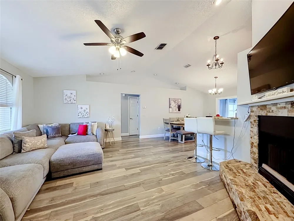 218 GLENRIDGE LOOP Lakeland, FL 33809