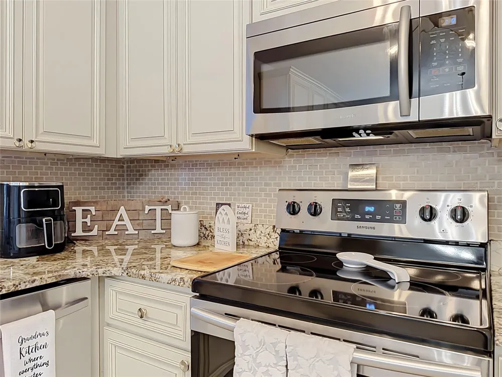 218 GLENRIDGE LOOP Lakeland, FL 33809