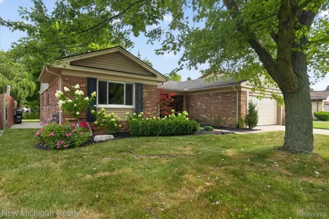 44126 Leeann Lane