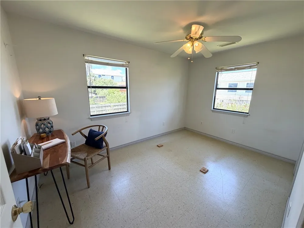 624 Sandpiper Circle Port Aransas, TX 78373