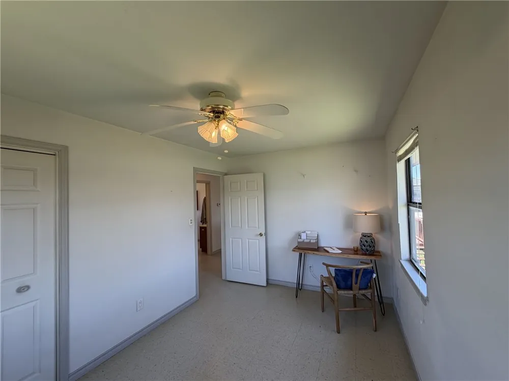 624 Sandpiper Circle Port Aransas, TX 78373