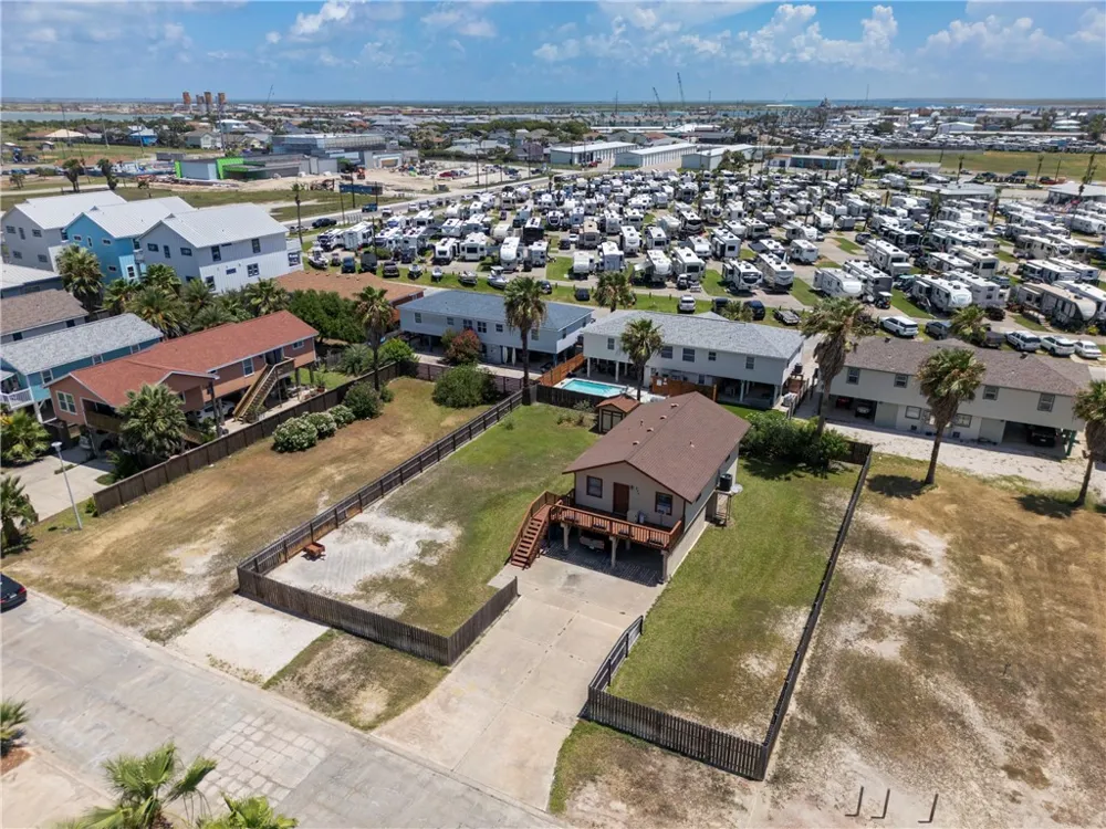 624 Sandpiper Circle Port Aransas, TX 78373
