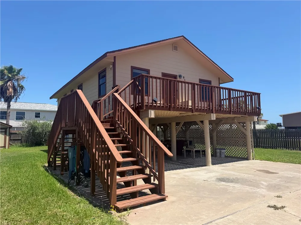624 Sandpiper Circle Port Aransas, TX 78373