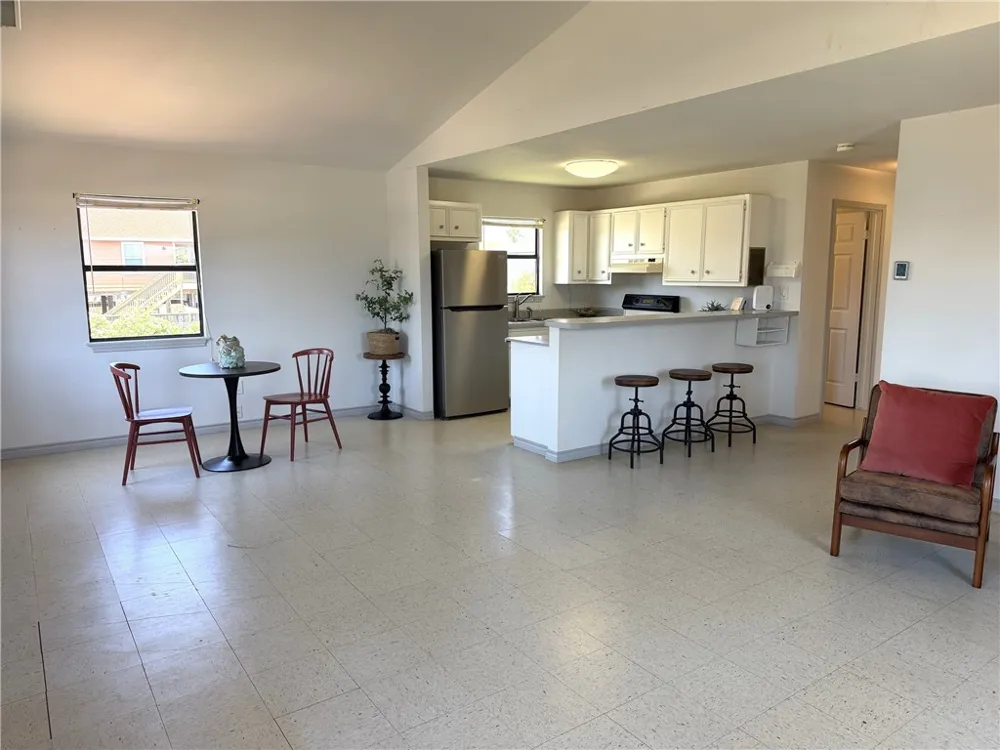 624 Sandpiper Circle Port Aransas, TX 78373