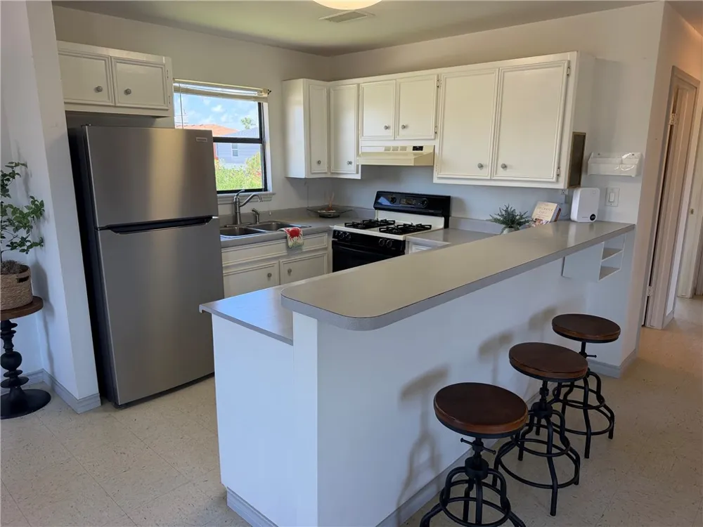624 Sandpiper Circle Port Aransas, TX 78373