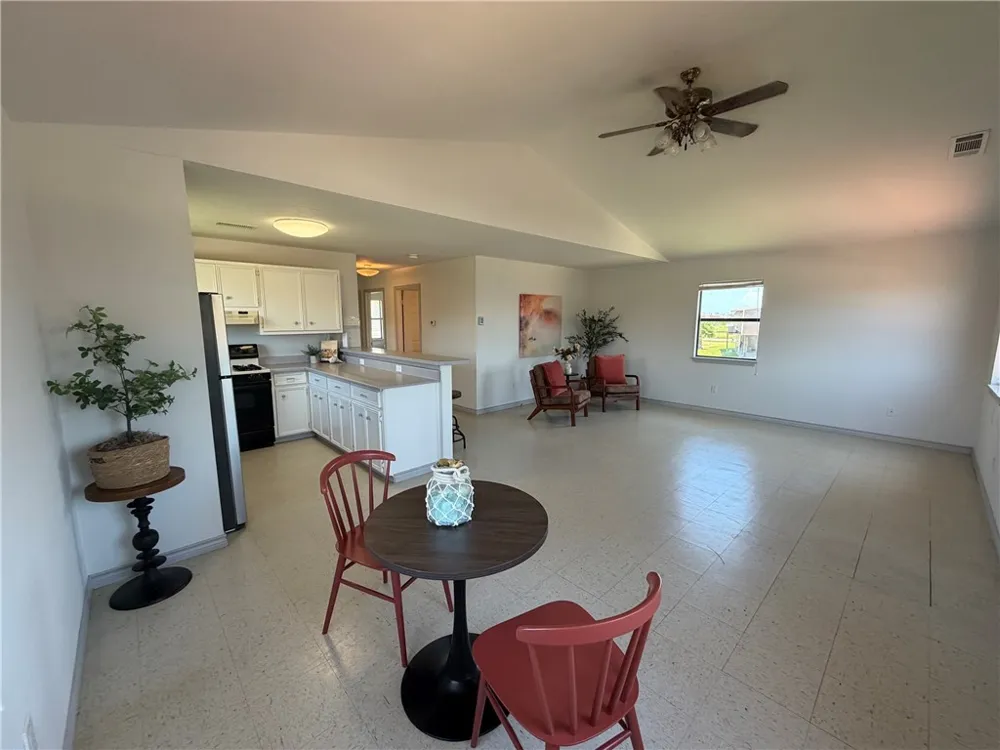 624 Sandpiper Circle Port Aransas, TX 78373