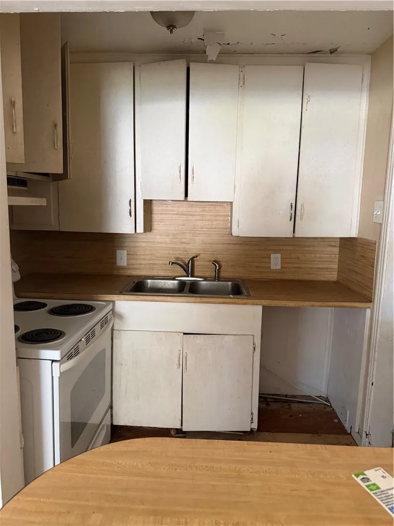 5725 Kimbrough Drive Corpus Christi, TX 78412