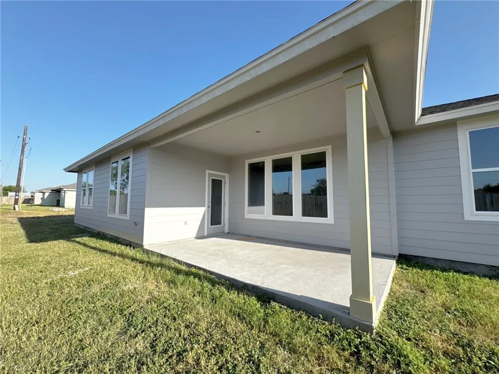 9101 Neesa Drive Corpus Christi, TX 78410
