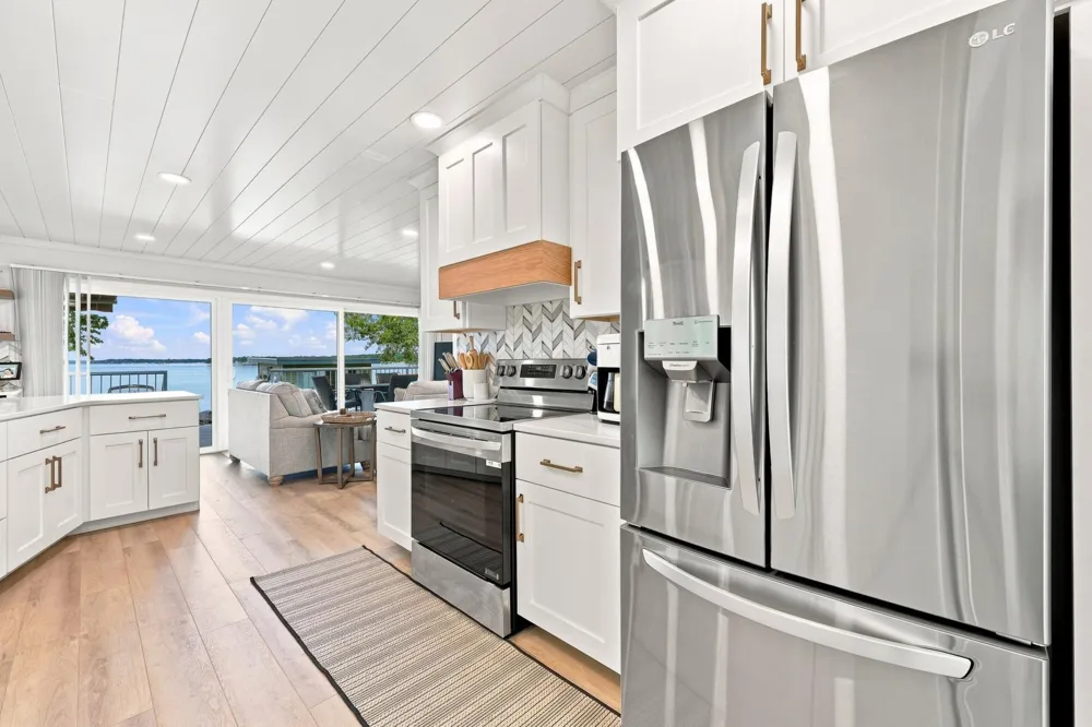 1244 E Shore Drive Detroit Lakes, MN 56501