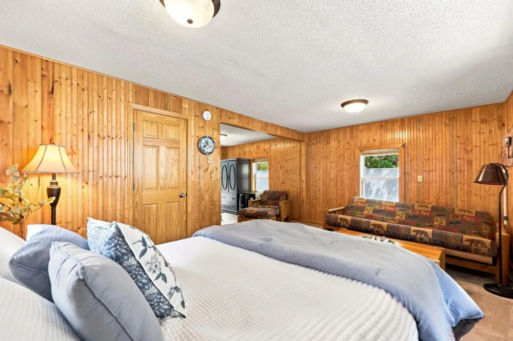 1244 E Shore Drive Detroit Lakes, MN 56501