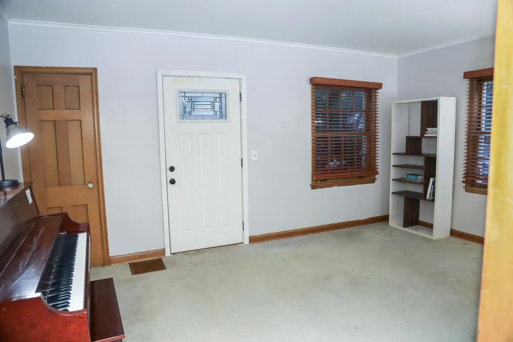 3658 Orchard Avenue Robbinsdale, MN 55422