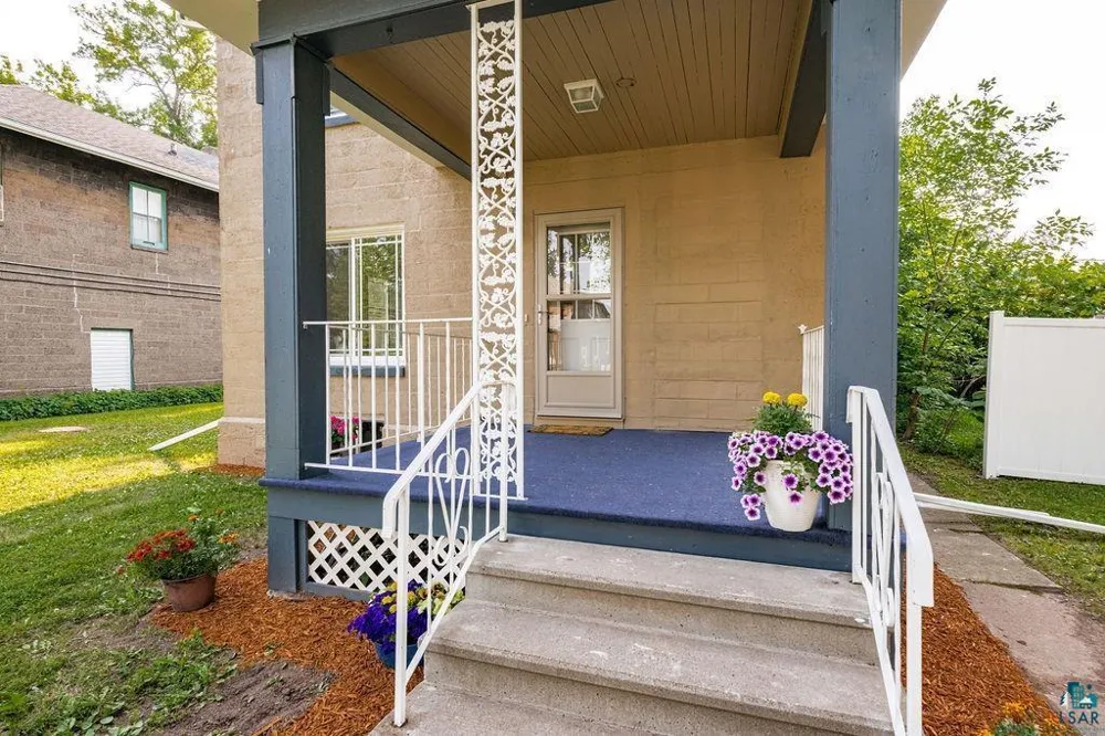 1033 85th Avenue W Duluth, MN 55808
