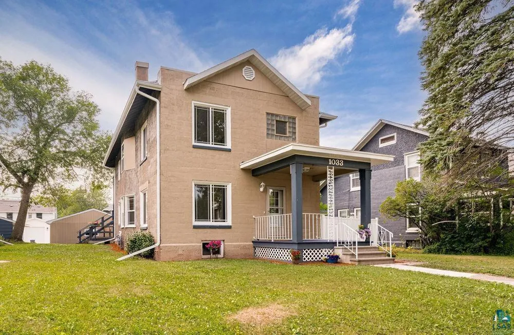 1033 85th Avenue W Duluth, MN 55808