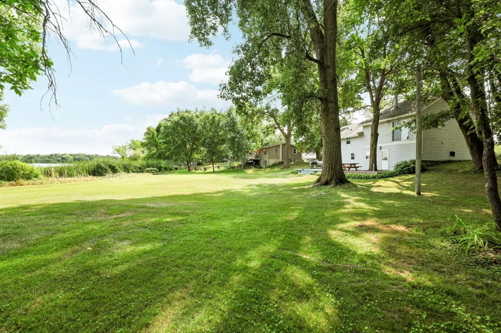 10574 Arnold Circle NW Monticello, MN 55362