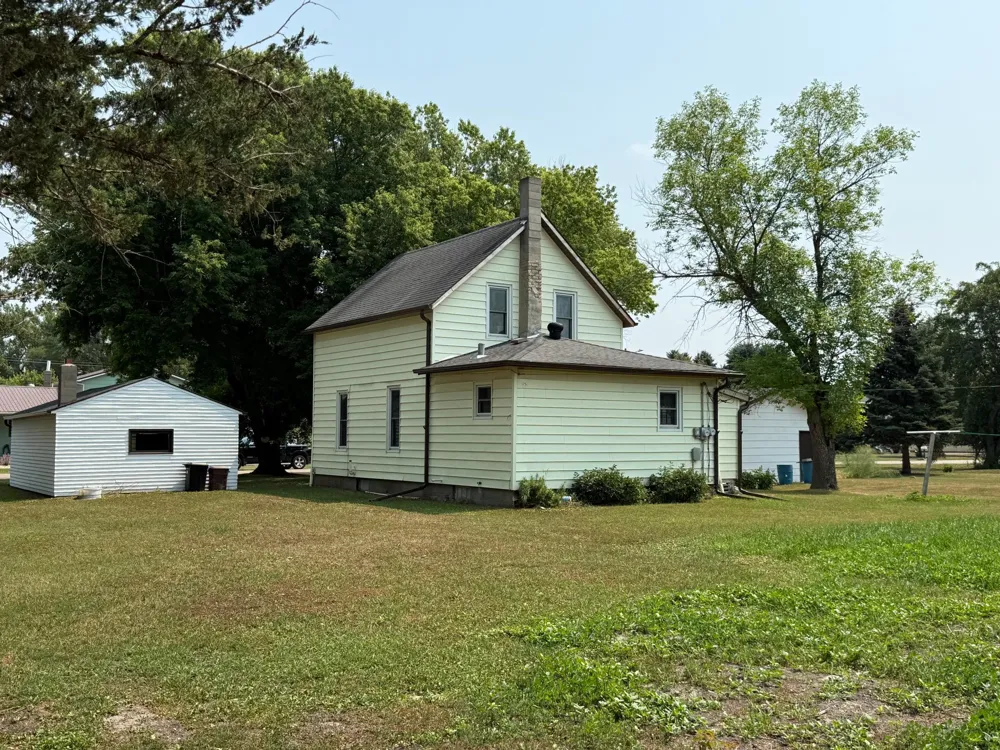 114 3rd Street Fairmount, ND 58030