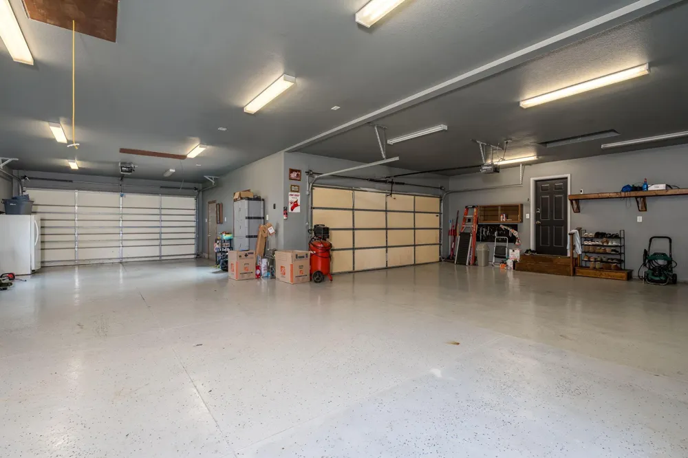 1114 Engesser Lane Saint Peter, MN 56082