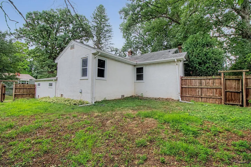 6140 Saint Croix Avenue Golden Valley, MN 55422
