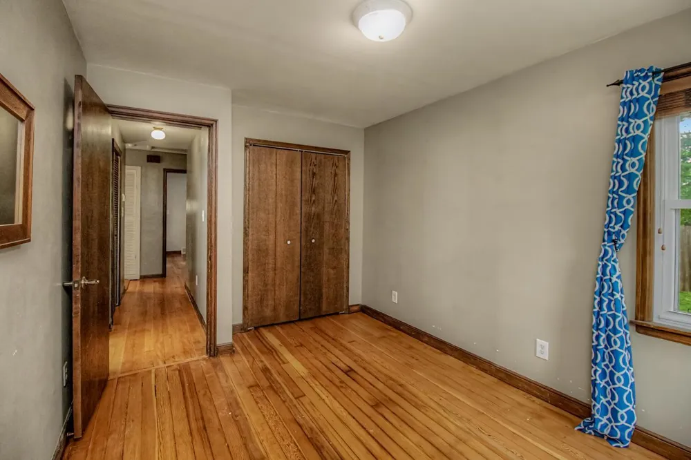 6140 Saint Croix Avenue Golden Valley, MN 55422