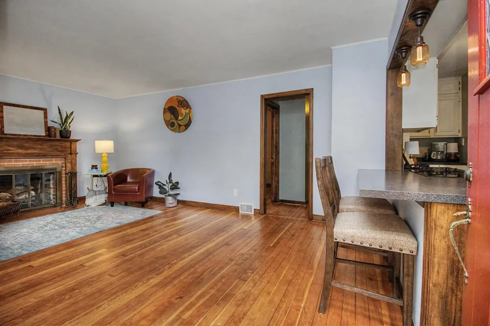 6140 Saint Croix Avenue Golden Valley, MN 55422