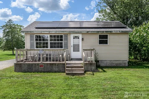 93 Maple Avenue
