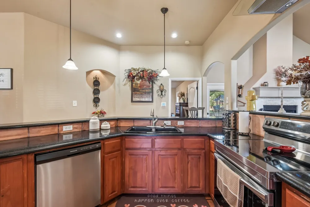 145 Mc Kay Lane Weatherford, TX 76088