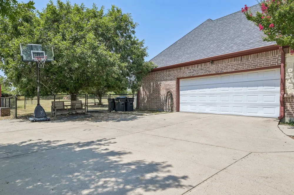 145 Mc Kay Lane Weatherford, TX 76088