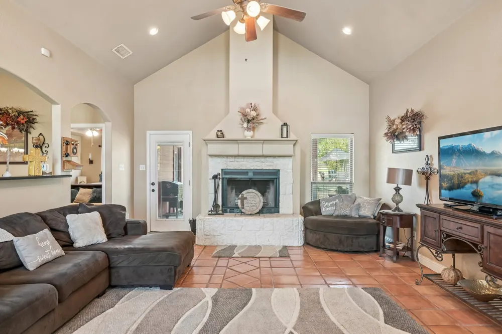 145 Mc Kay Lane Weatherford, TX 76088