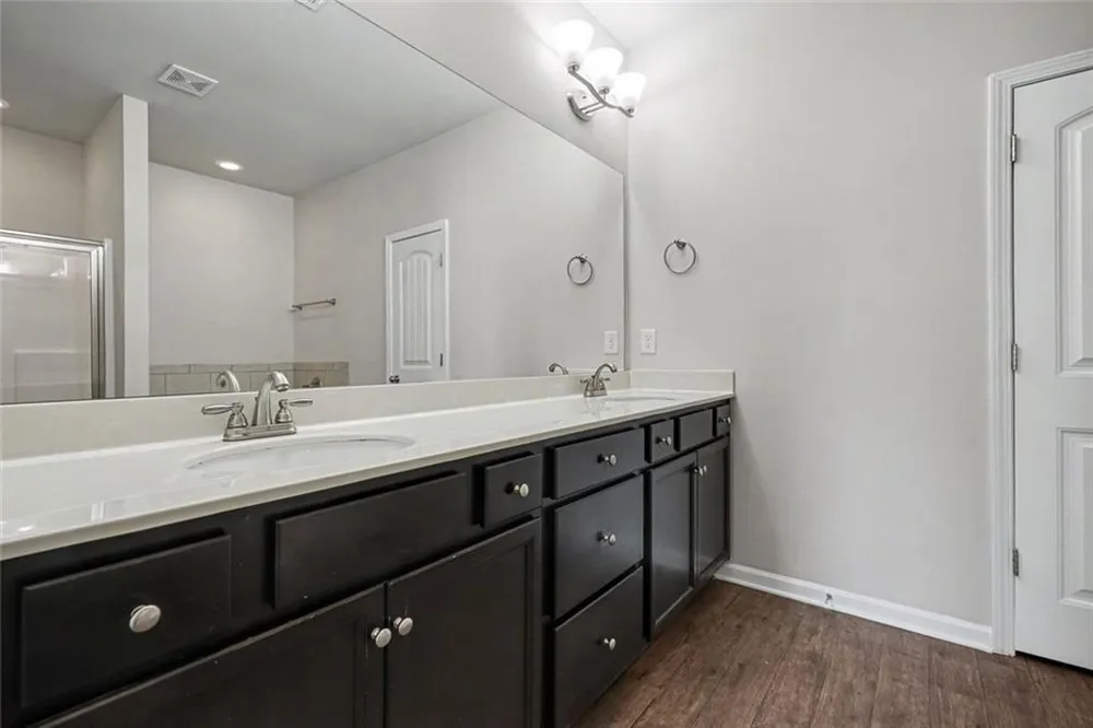 258 Britt Drive Lawrenceville, GA 30046