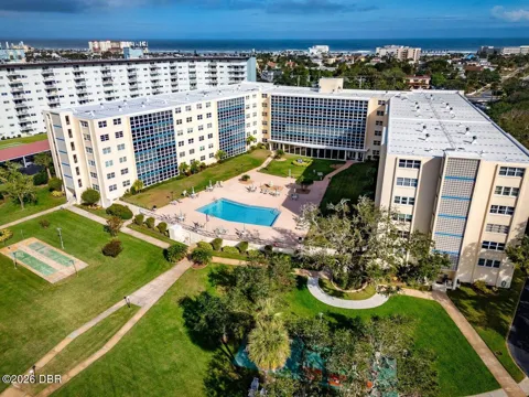 1224 S Peninsula Drive #621