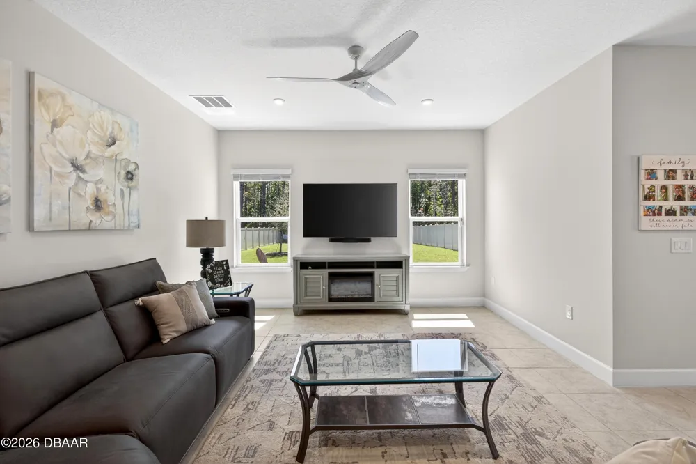 273 Eagle Harbor Way Daytona Beach, FL 32124