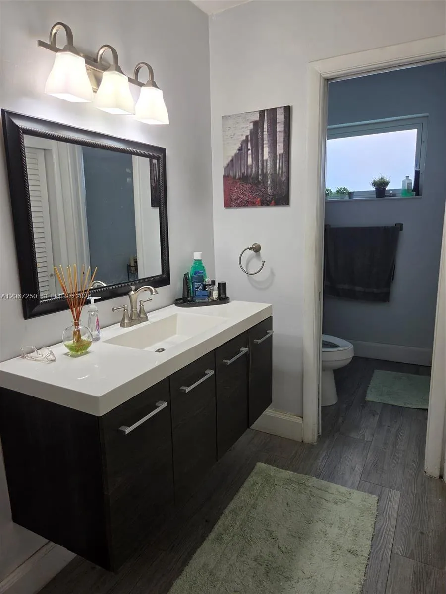 1101 Starling Ave Miami Springs, FL 33166