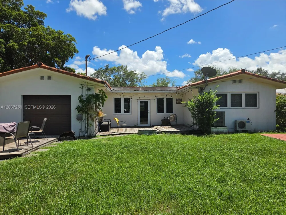 1101 Starling Ave Miami Springs, FL 33166