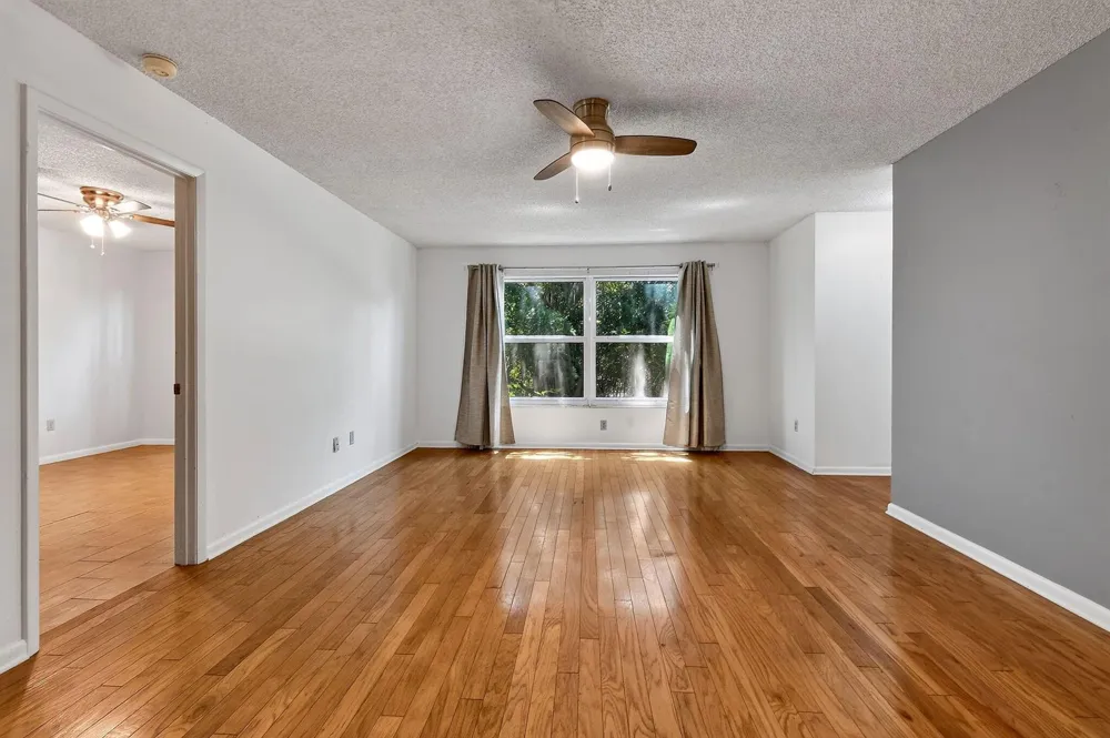 8387 SE Croft Circle #Q3 Hobe Sound, FL 33455
