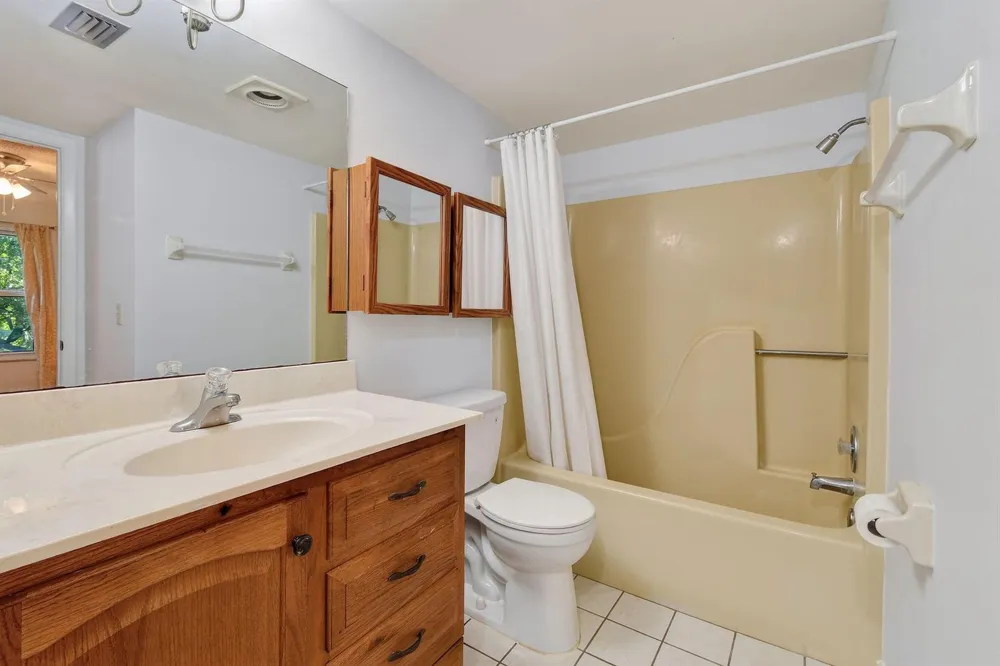 8387 SE Croft Circle #Q3 Hobe Sound, FL 33455