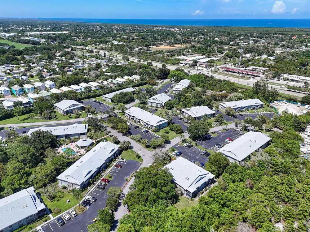 8387 SE Croft Circle #Q3 Hobe Sound, FL 33455