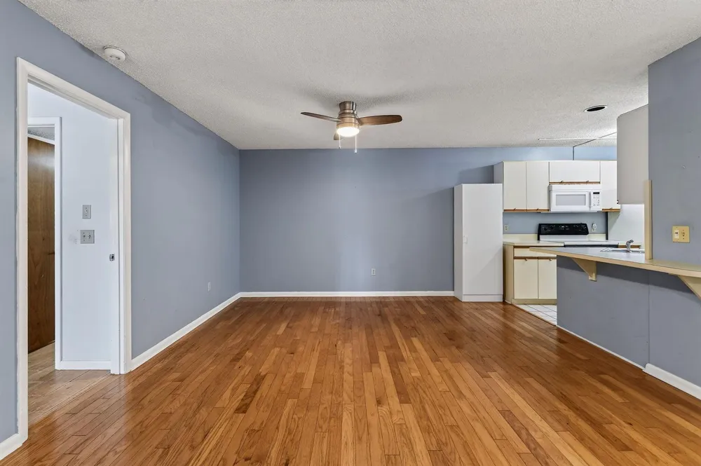 8387 SE Croft Circle #Q3 Hobe Sound, FL 33455