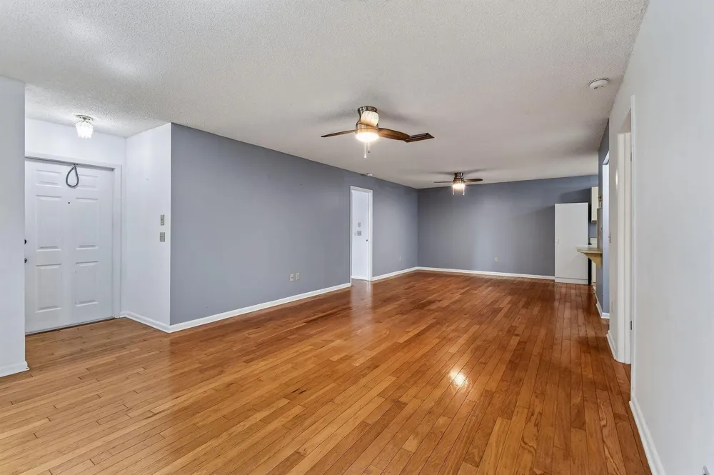 8387 SE Croft Circle #Q3 Hobe Sound, FL 33455