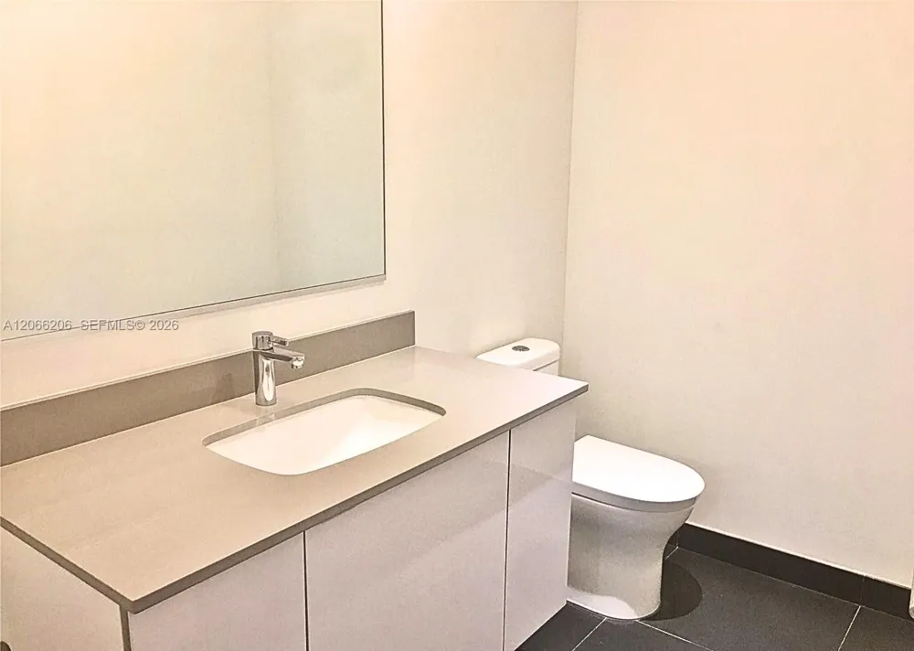 1600 NE 1st Ave #1512 Miami, FL 33132