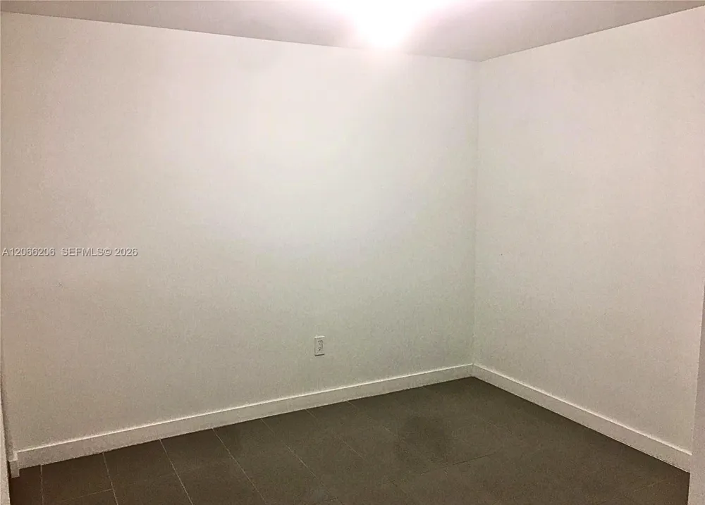 1600 NE 1st Ave #1512 Miami, FL 33132