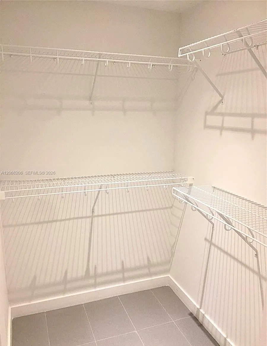1600 NE 1st Ave #1512 Miami, FL 33132