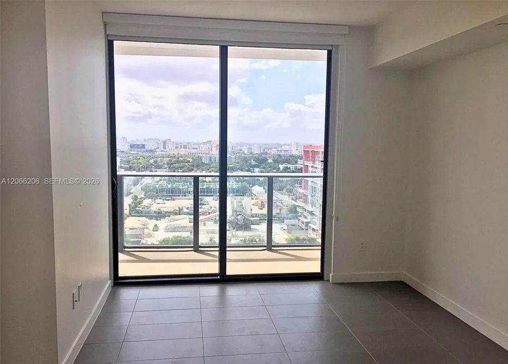 1600 NE 1st Ave #1512 Miami, FL 33132