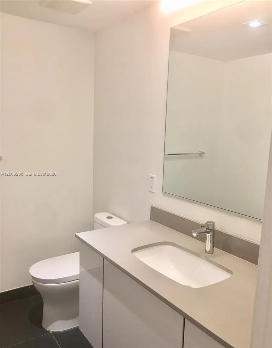 1600 NE 1st Ave #1512 Miami, FL 33132