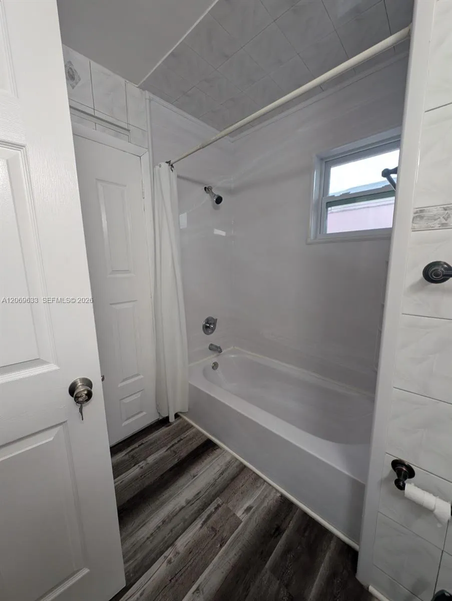 11879 SW 208th Ter Miami, FL 33177