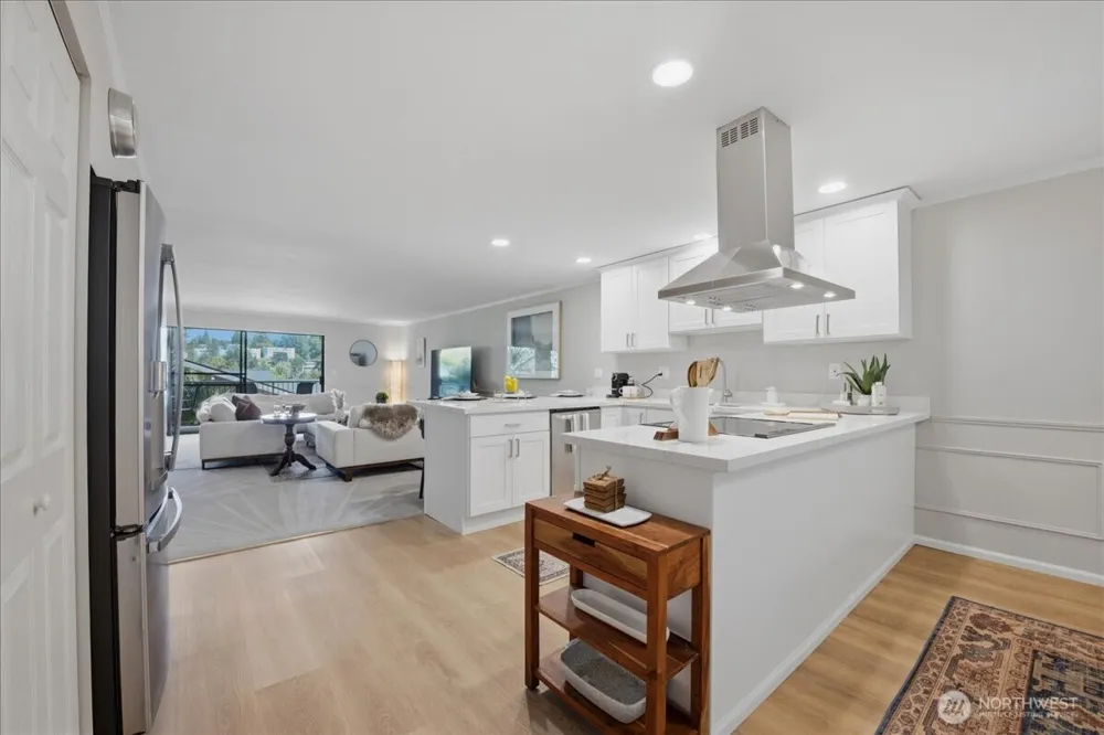 2920 76th Avenue SE #211 Mercer Island, WA 98040