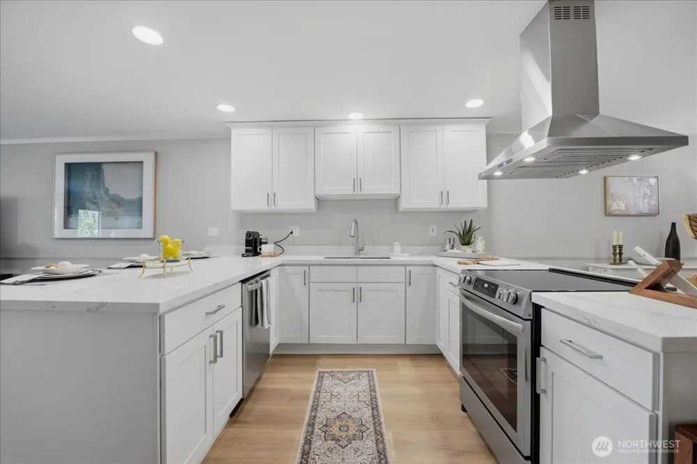 2920 76th Avenue SE #211 Mercer Island, WA 98040