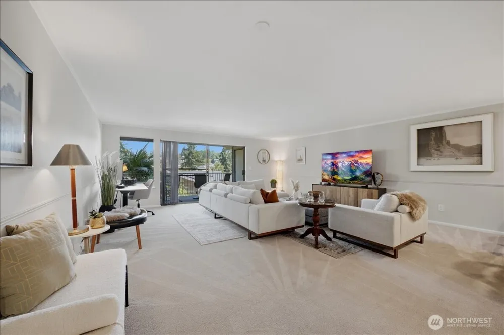 2920 76th Avenue SE #211 Mercer Island, WA 98040
