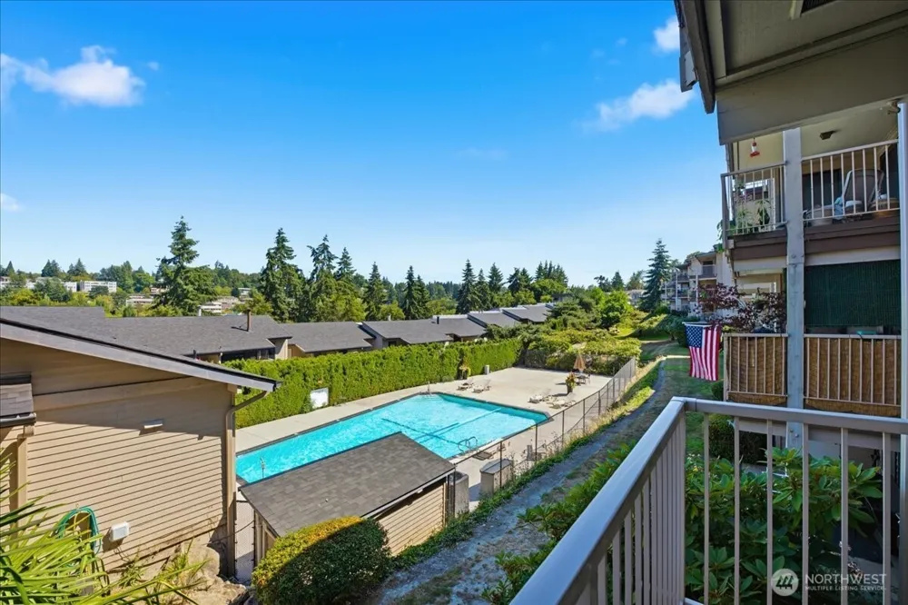 2920 76th Avenue SE #211 Mercer Island, WA 98040